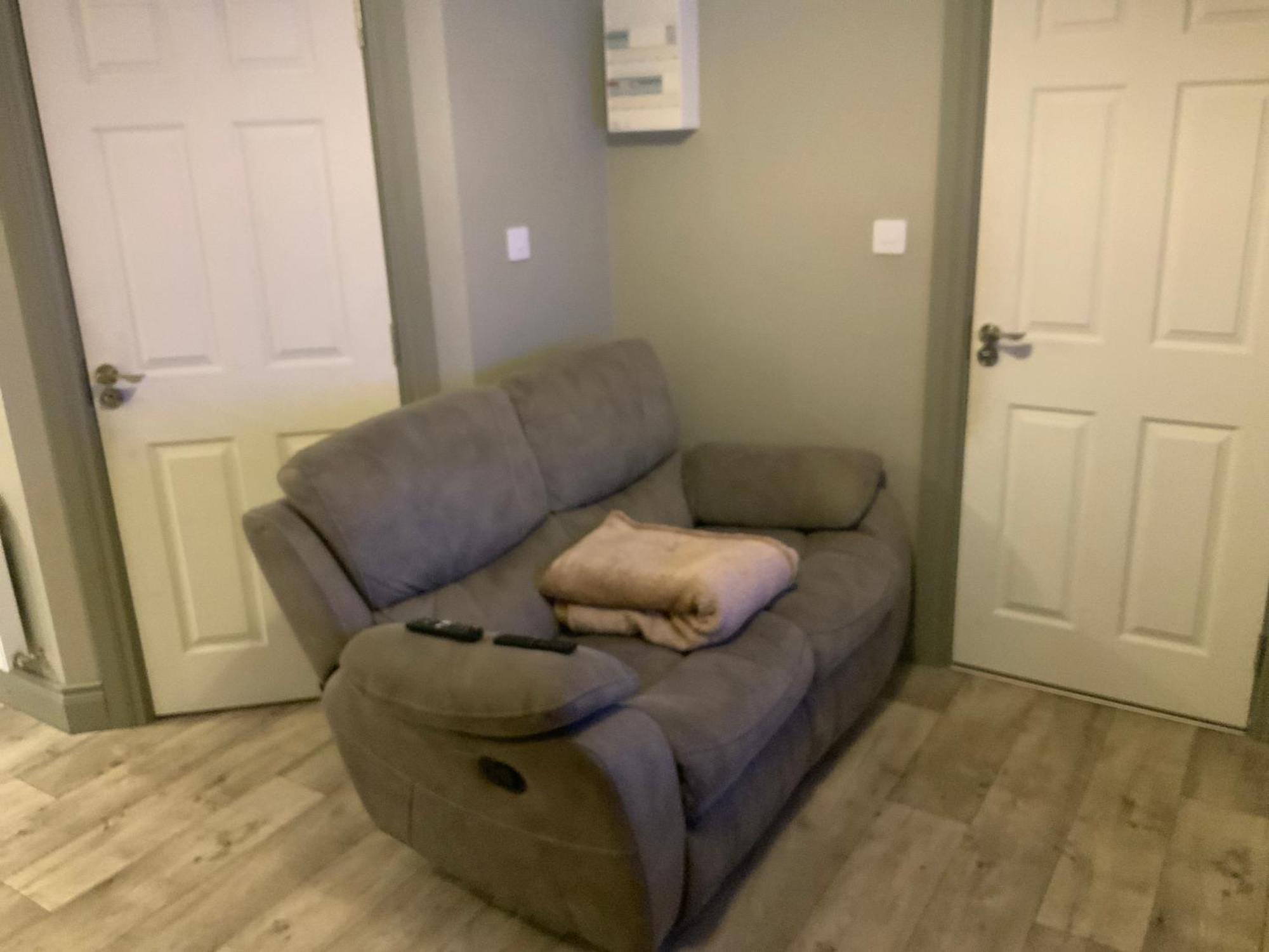 Cozy Small 1 Bedroom Apartment Galway Exterior photo
